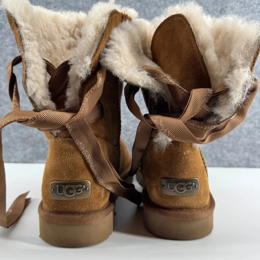 UGG Gita Bow Boot Women 7 Chestnut Suede Sheepskin Lining 1098075